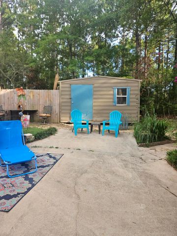 67 Duke Ave., Purvis, MS 39475