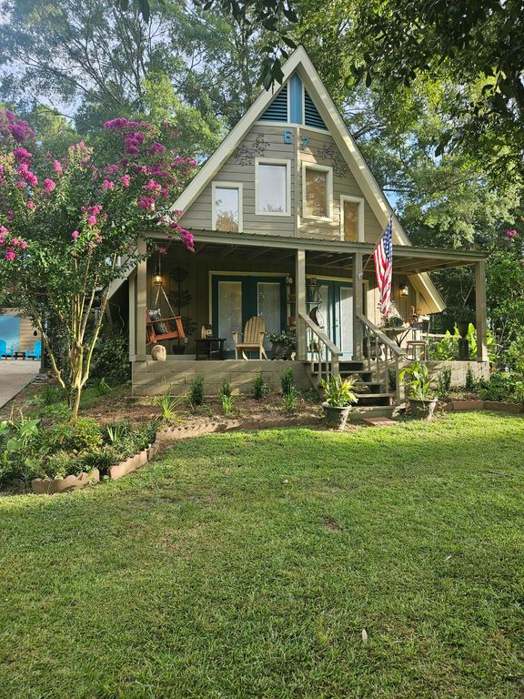 67 Duke Ave., Purvis, MS 39475