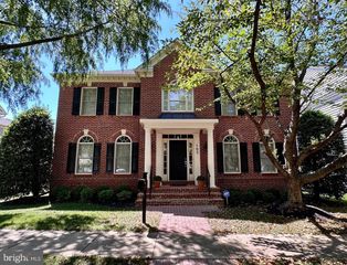 102 DUNLOGGIN DR, Rockville, MD 20850