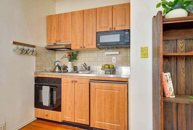 70-1 Cushing Street 1, Cambridge, MA 02138