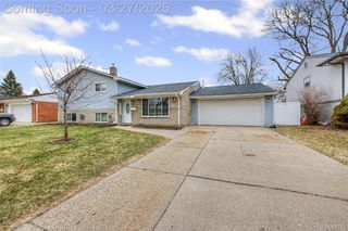 8710 Leslie Drive, Sterling Heights, MI 48314