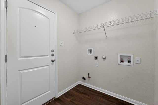 1564 Breanna LN, Kyle, TX 78640