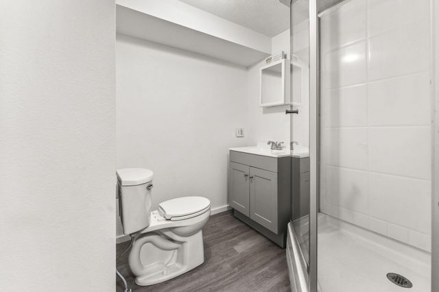 1820 E Hines Street, Republic, MO 65738