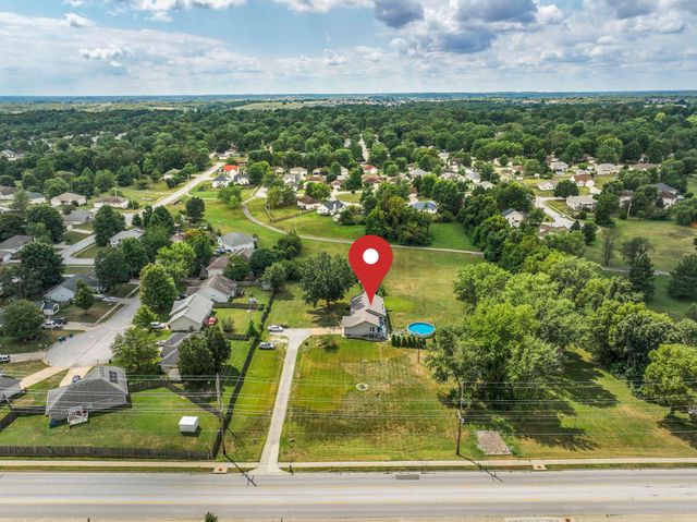 1820 E Hines Street, Republic, MO 65738