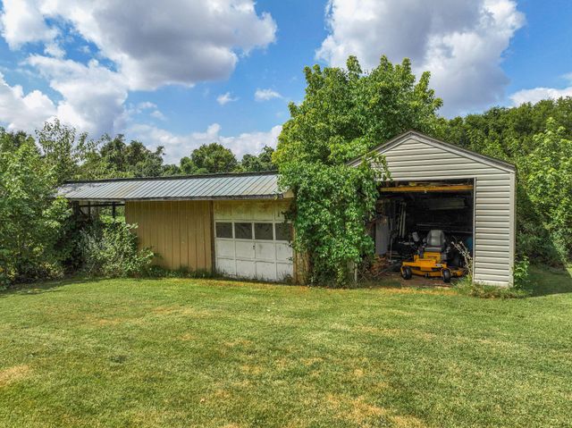 1820 E Hines Street, Republic, MO 65738