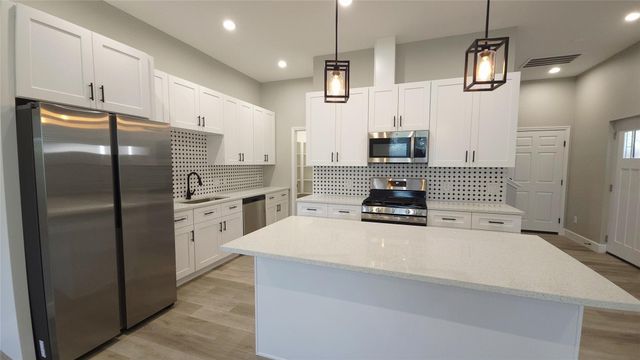 765 Enterprise Street A, Houston, TX 77088