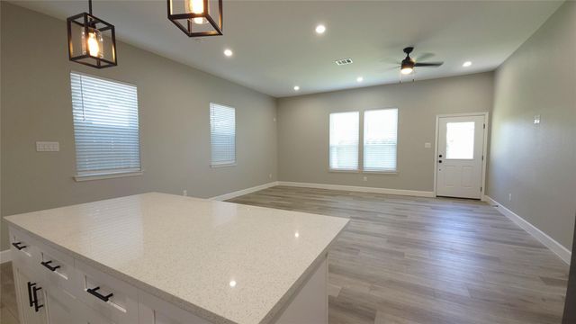 765 Enterprise Street A, Houston, TX 77088