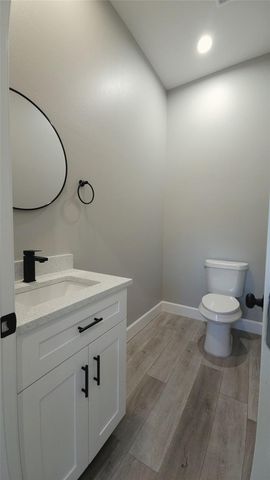 765 Enterprise Street A, Houston, TX 77088