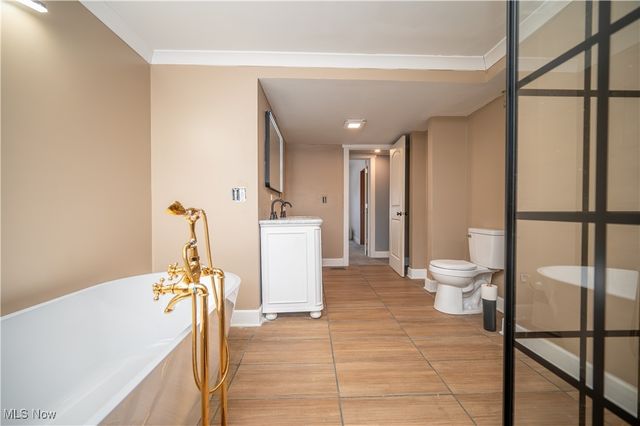 6498 Stoddard Hayes Road, Farmdale, OH 44417