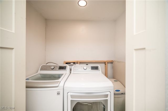 6498 Stoddard Hayes Road, Farmdale, OH 44417