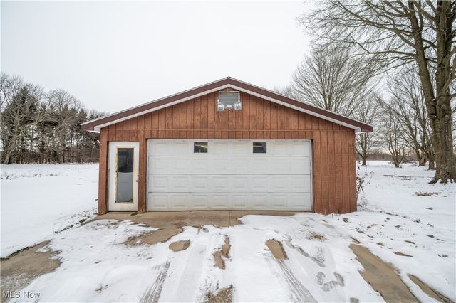 6498 Stoddard Hayes Road, Farmdale, OH 44417