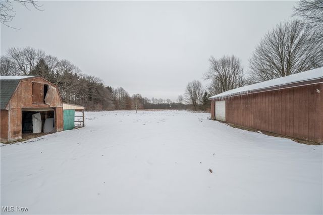 6498 Stoddard Hayes Road, Farmdale, OH 44417