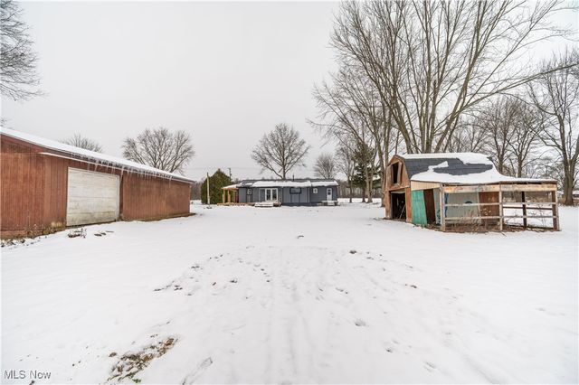 6498 Stoddard Hayes Road, Farmdale, OH 44417