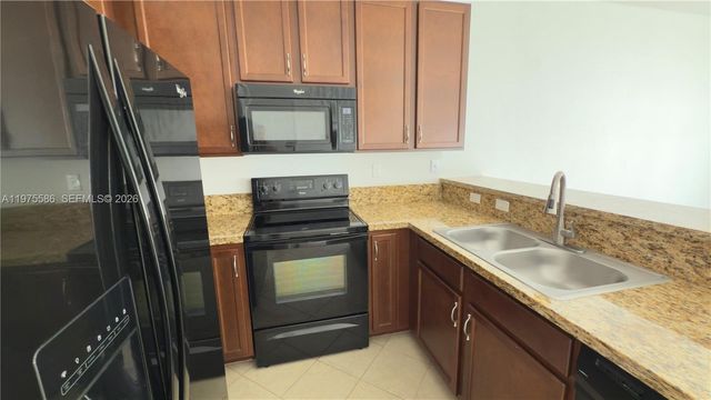 1522 SW 147th Ter, Pembroke Pines, FL 33027