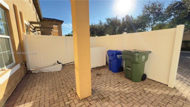 1522 SW 147th Ter, Pembroke Pines, FL 33027