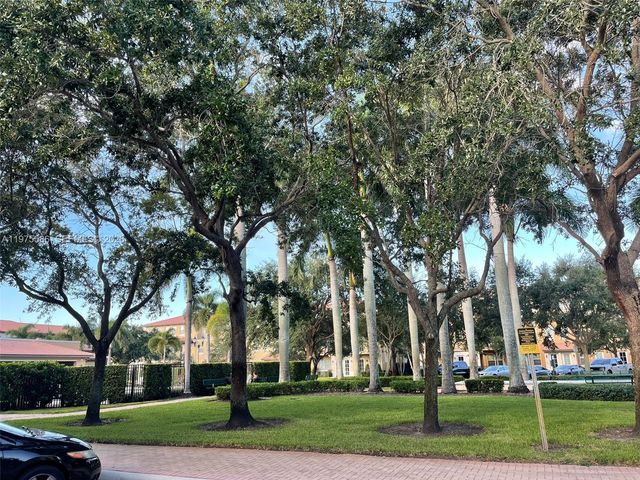 1522 SW 147th Ter, Pembroke Pines, FL 33027