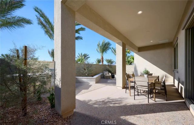 73783 Willow Creek Drive, Palm Desert, CA 92211