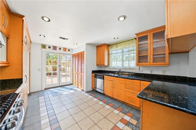 205 S Granada Avenue, Alhambra, CA 91801