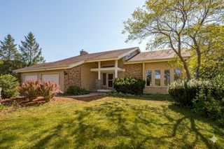 6320 Rowland Road, Huntley, IL 60142