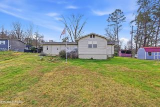 2811 Gobbler Rd, Strawberry Plains, TN 37871
