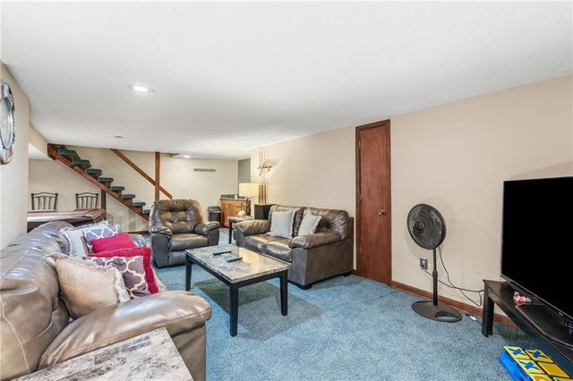 14622 Laquinta Street, Grandview, MO 64030