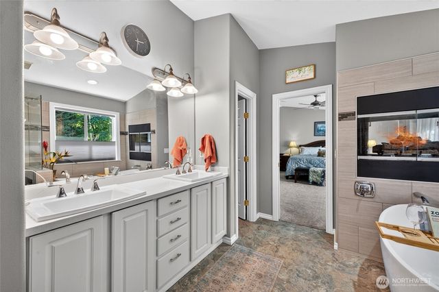 8108 N 9th, Tacoma, WA 98406