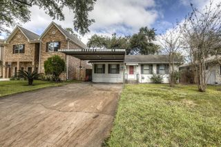 1630 Du Barry Lane, Houston, TX 77018