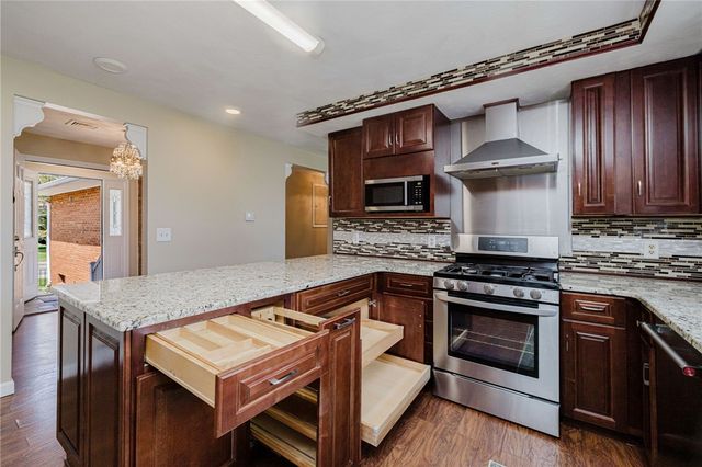 34 Cherry Hill Road, Johnston, RI 02919