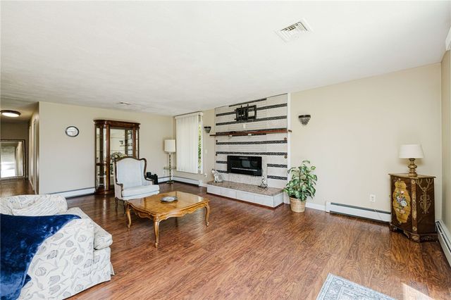 34 Cherry Hill Road, Johnston, RI 02919