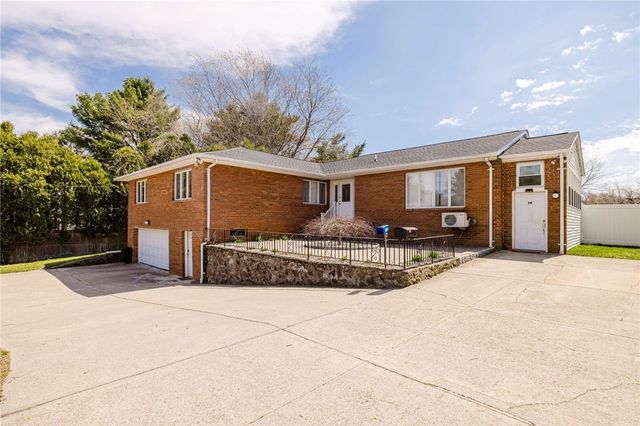 34 Cherry Hill Road, Johnston, RI 02919