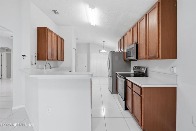 9847 SAILOR Drive, Jacksonville, FL 32221