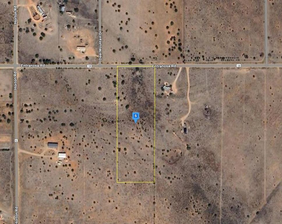 214 Entranos Road, Edgewood, NM 87015