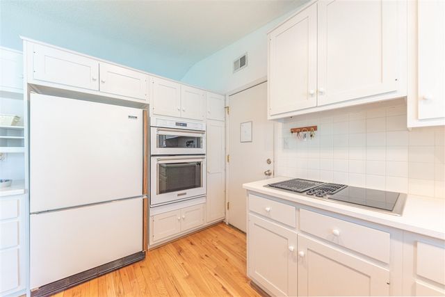 2229 Needham Road, Ann Arbor, MI 48104