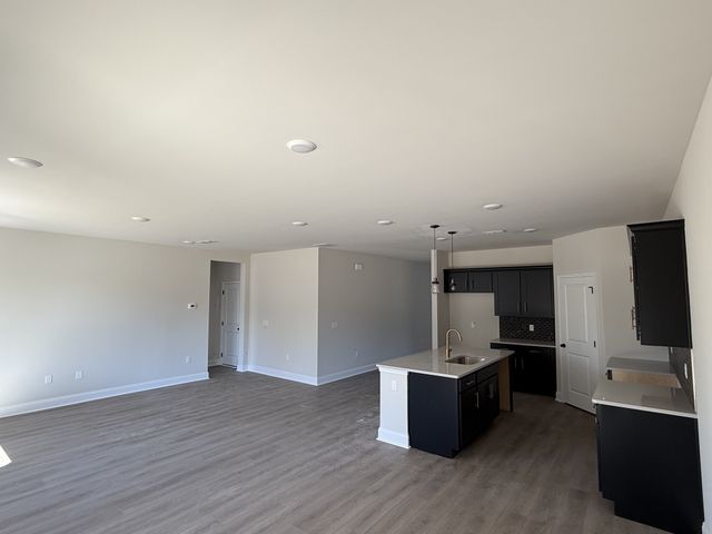 131 Dahlia Dr, La Vergne, TN 37086