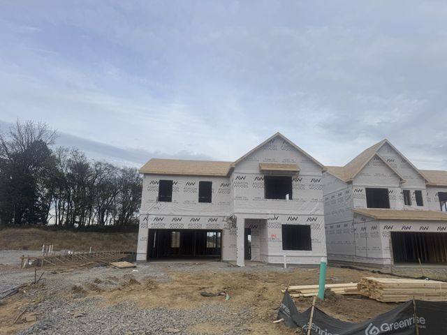 131 Dahlia Dr, La Vergne, TN 37086