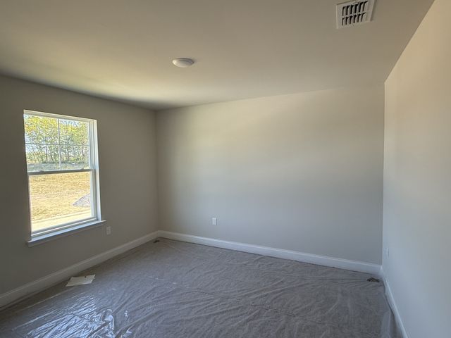 131 Dahlia Dr, La Vergne, TN 37086