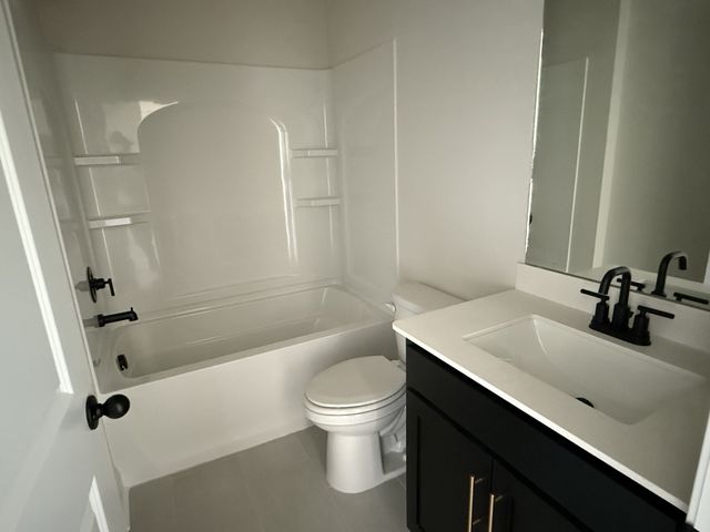 131 Dahlia Dr, La Vergne, TN 37086