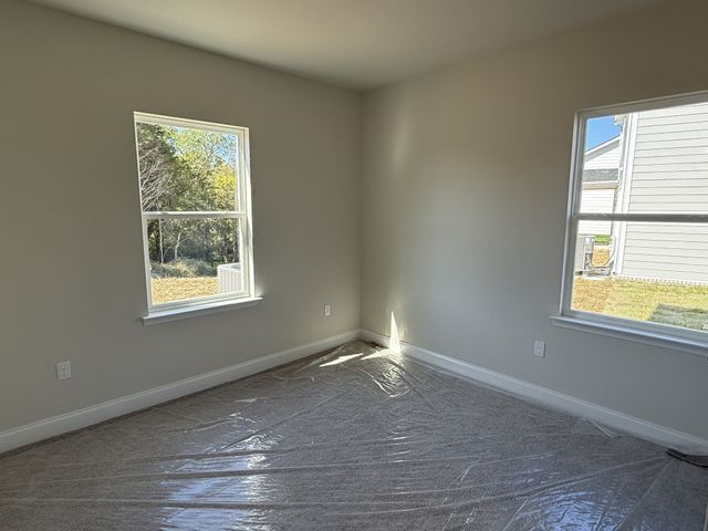 131 Dahlia Dr, La Vergne, TN 37086