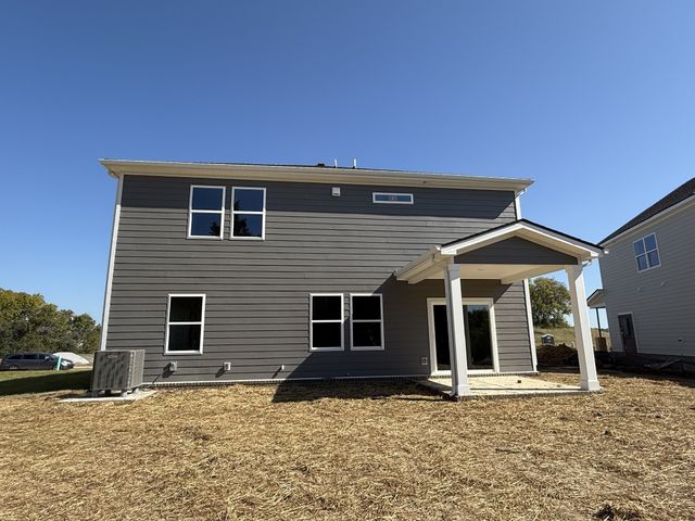 131 Dahlia Dr, La Vergne, TN 37086