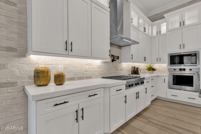 2540 E PRESIDIO Street, Mesa, AZ 85213