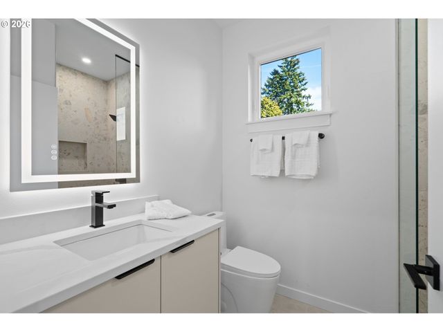 10980 Se Stanley Ave, Milwaukie, OR 97222
