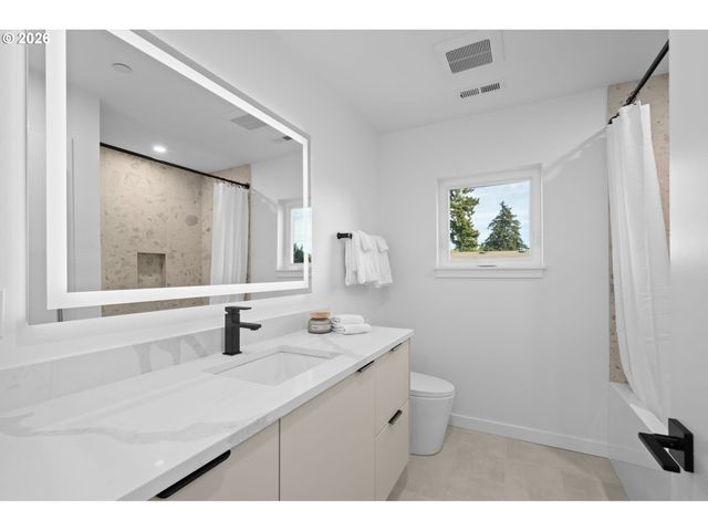 10980 Se Stanley Ave, Milwaukie, OR 97222
