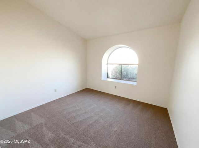 9248 N Eaglestone Loop, Tucson, AZ 85742