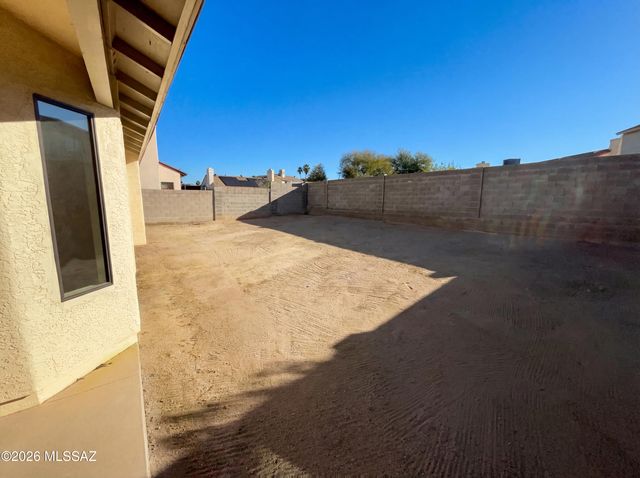 9248 N Eaglestone Loop, Tucson, AZ 85742