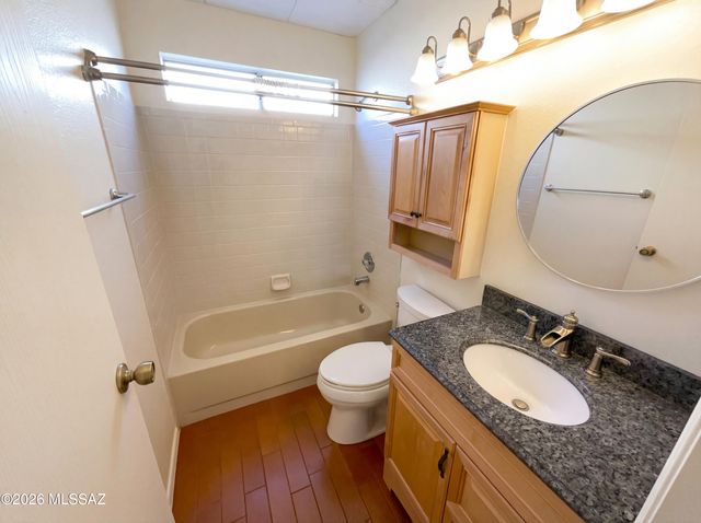 9248 N Eaglestone Loop, Tucson, AZ 85742