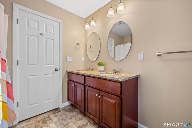 330 New London Road, Colchester, CT 06415