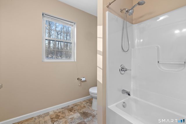 330 New London Road, Colchester, CT 06415