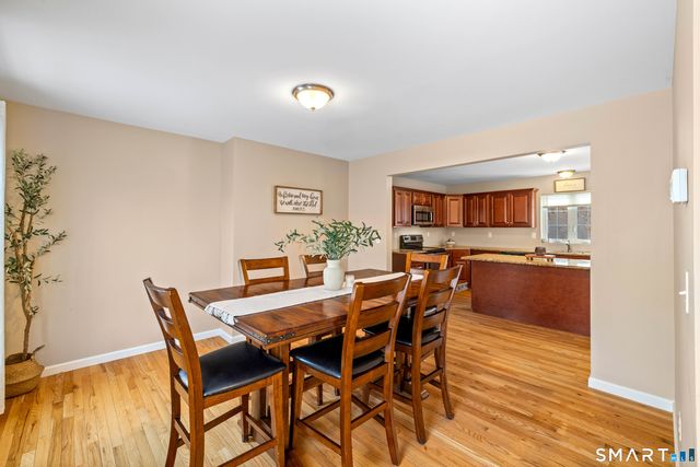 330 New London Road, Colchester, CT 06415