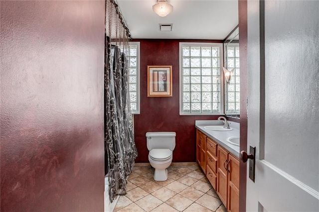 1424 S 37th Street, Kansas City, KS 66106