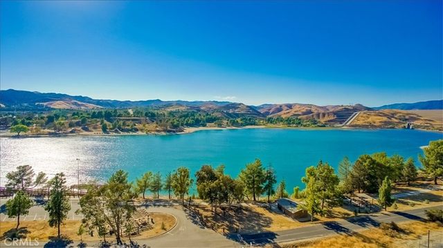 30415 Terracina, Castaic, CA 91384
